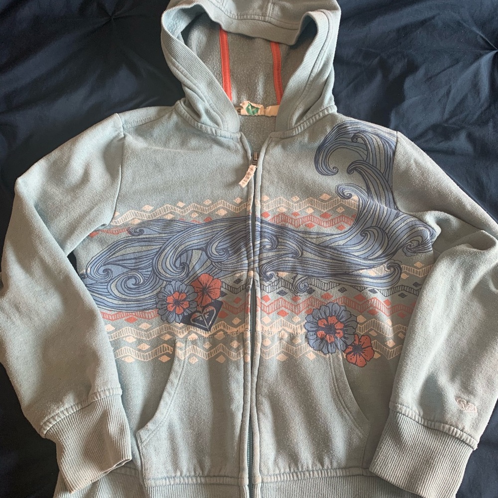 Roxy surfer girl zip up hoodie with cute details.